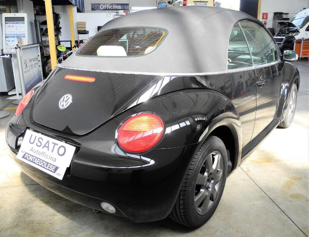 Volkswagen New Beetle 1.9 TDI 101CV Cabrio (7/16)