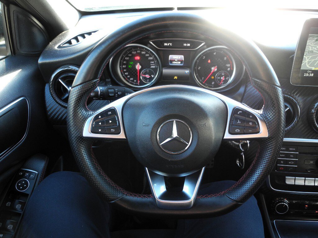 Mercedes-Benz A 200 d Premium (11/18)