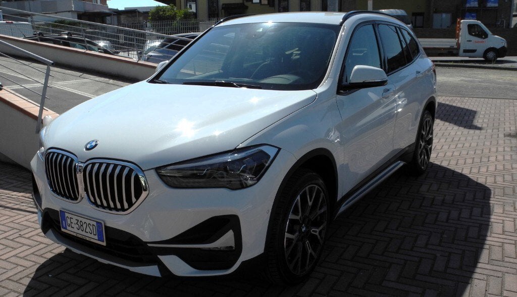 BMW X1 sDrive18d xLine (1/14)