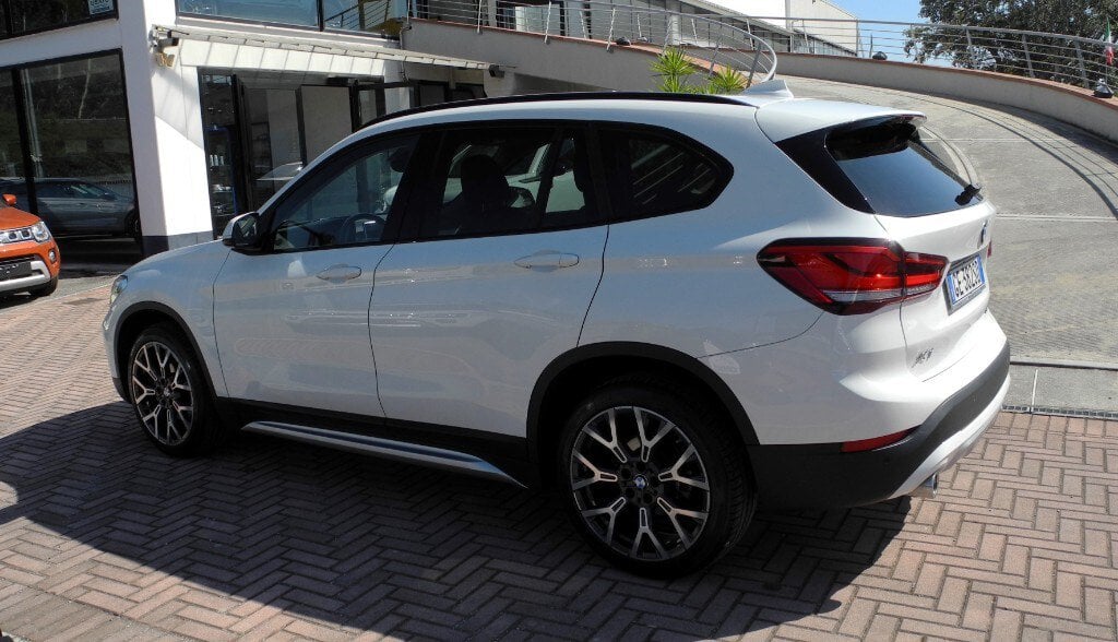 BMW X1 sDrive18d xLine (3/14)