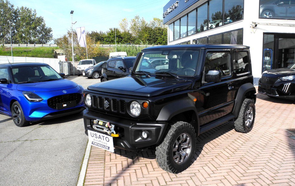 Suzuki Jimny 1.5 5MT Top (1/21)