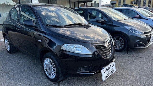 Lancia Ypsilon 0.9 TwinAir 85 CV 5 porte Metano Ecochic Elefantino (1/14)