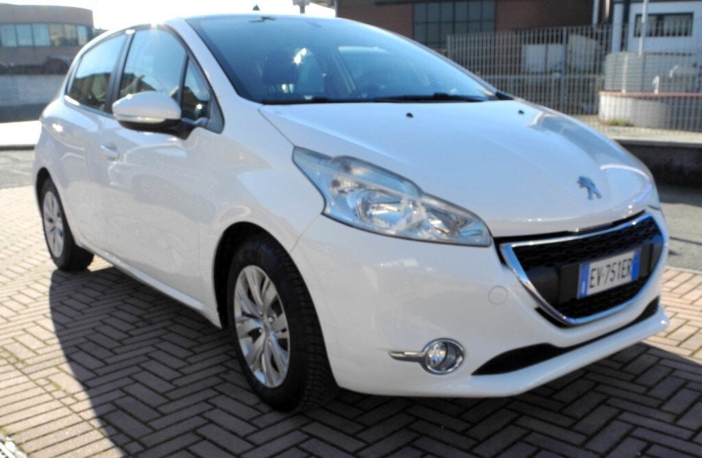 Peugeot 208 1.2 VTi 82 CV 5 porte Active (1/12)