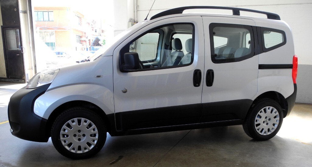 Peugeot Bipper Tepee 1.3 HDi 75 FAP Outdoor (2/15)