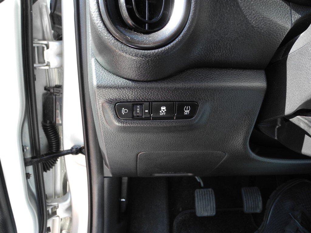 KIA Picanto 1.0 12V 5 porte Active (13/16)