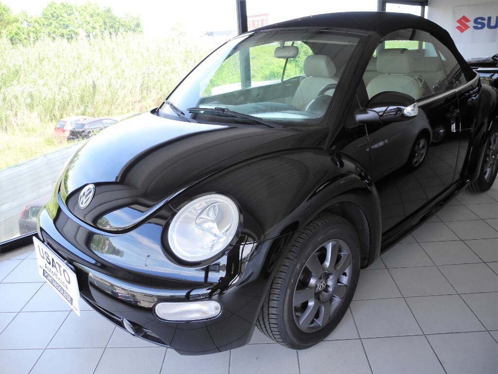 VOLKSWAGEN New Beetle 1.9 TDI 101CV Cabrio (1/15)
