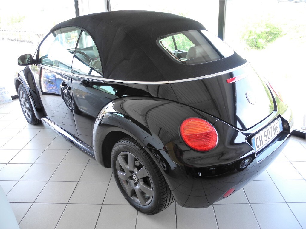 VOLKSWAGEN New Beetle 1.9 TDI 101CV Cabrio (2/15)