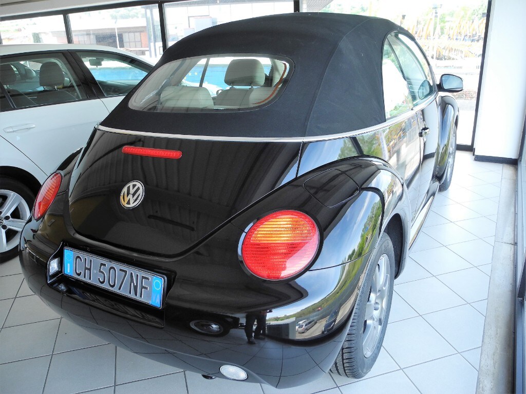 VOLKSWAGEN New Beetle 1.9 TDI 101CV Cabrio (3/15)