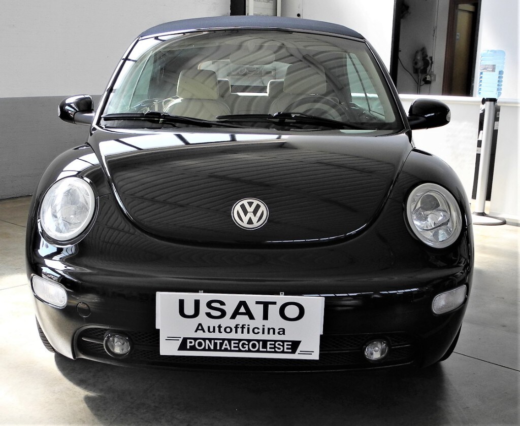 VOLKSWAGEN New Beetle 1.9 TDI 101CV Cabrio (8/15)