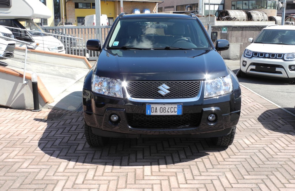 SUZUKI Grand Vitara 2ª Grand Vitara 1.9 DDiS 3 porte (2/16)