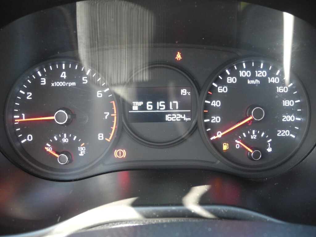 KIA Picanto 3ªs.(17-->) Picanto 1.0 12V 5 porte Active (9/16)