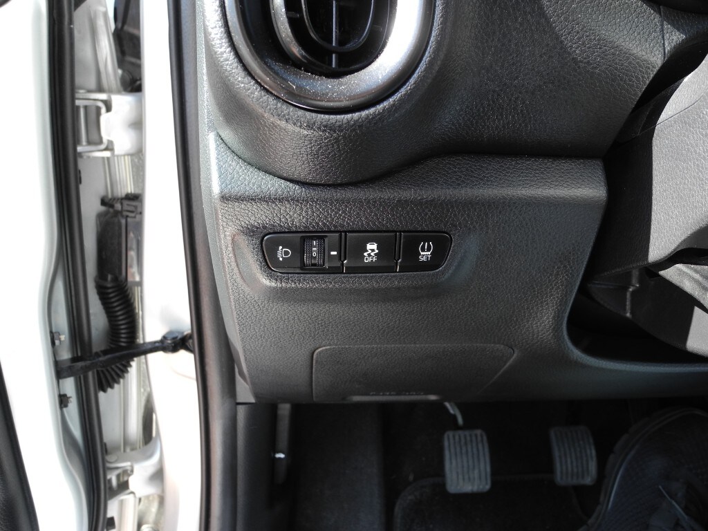 KIA Picanto 3ªs.(17-->) Picanto 1.0 12V 5 porte Active (13/16)