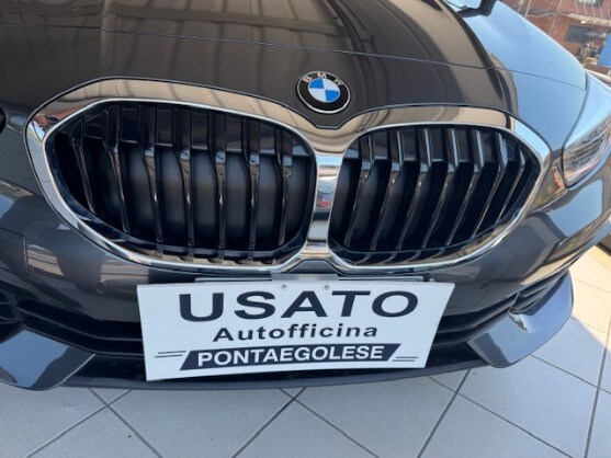 BMW Serie 1 (F40) 116d 5p. Business Advantage (2/13)