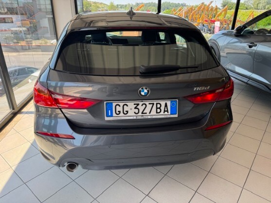 BMW Serie 1 (F40) 116d 5p. Business Advantage (4/13)
