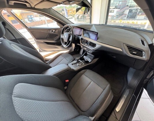 BMW Serie 1 (F40) 116d 5p. Business Advantage (8/13)