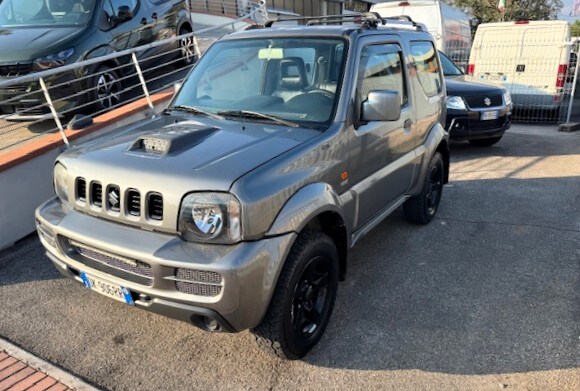 SUZUKI Jimny 3ª serie Jimny 1.5 DDiS cat 4WD JLX Più (2/15)