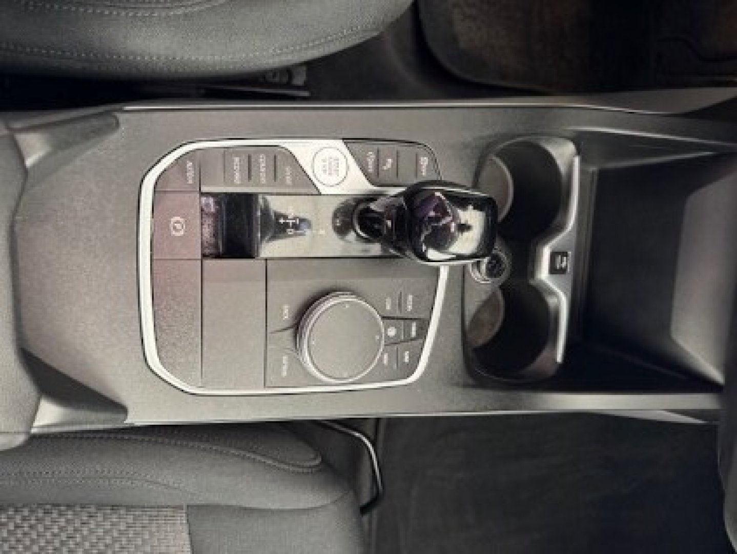 BMW Serie 1 (F40) 116d 5p. Business Advantage (7/11)