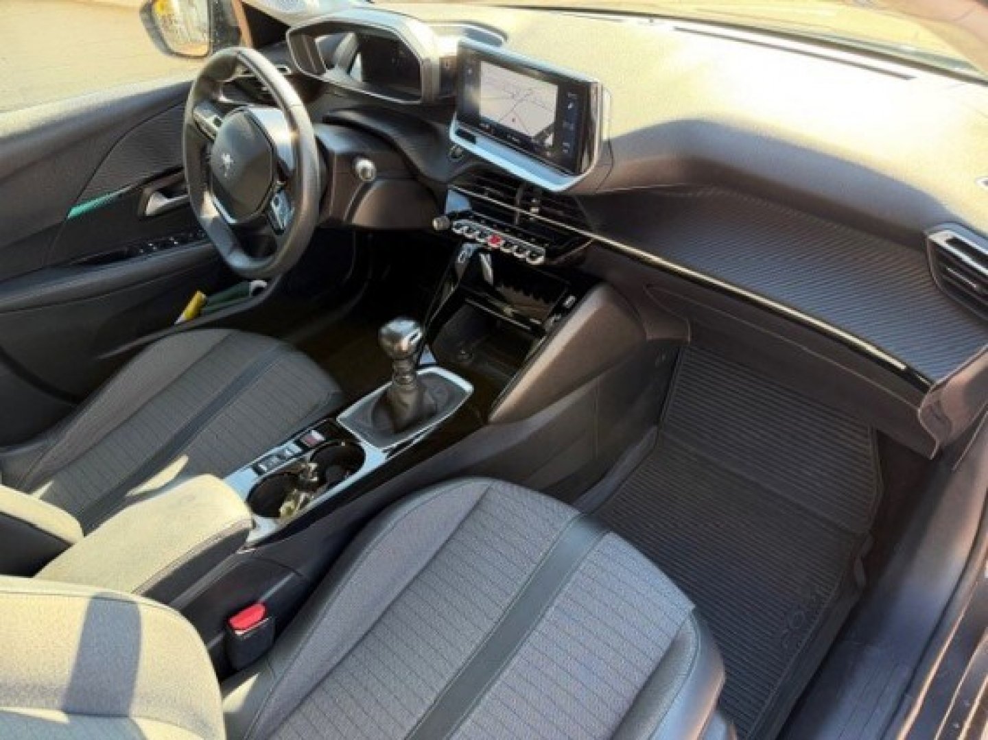 PEUGEOT 208 2ª serie 208 PureTech 100 Stop&Start 5 porte Allure (8/19)