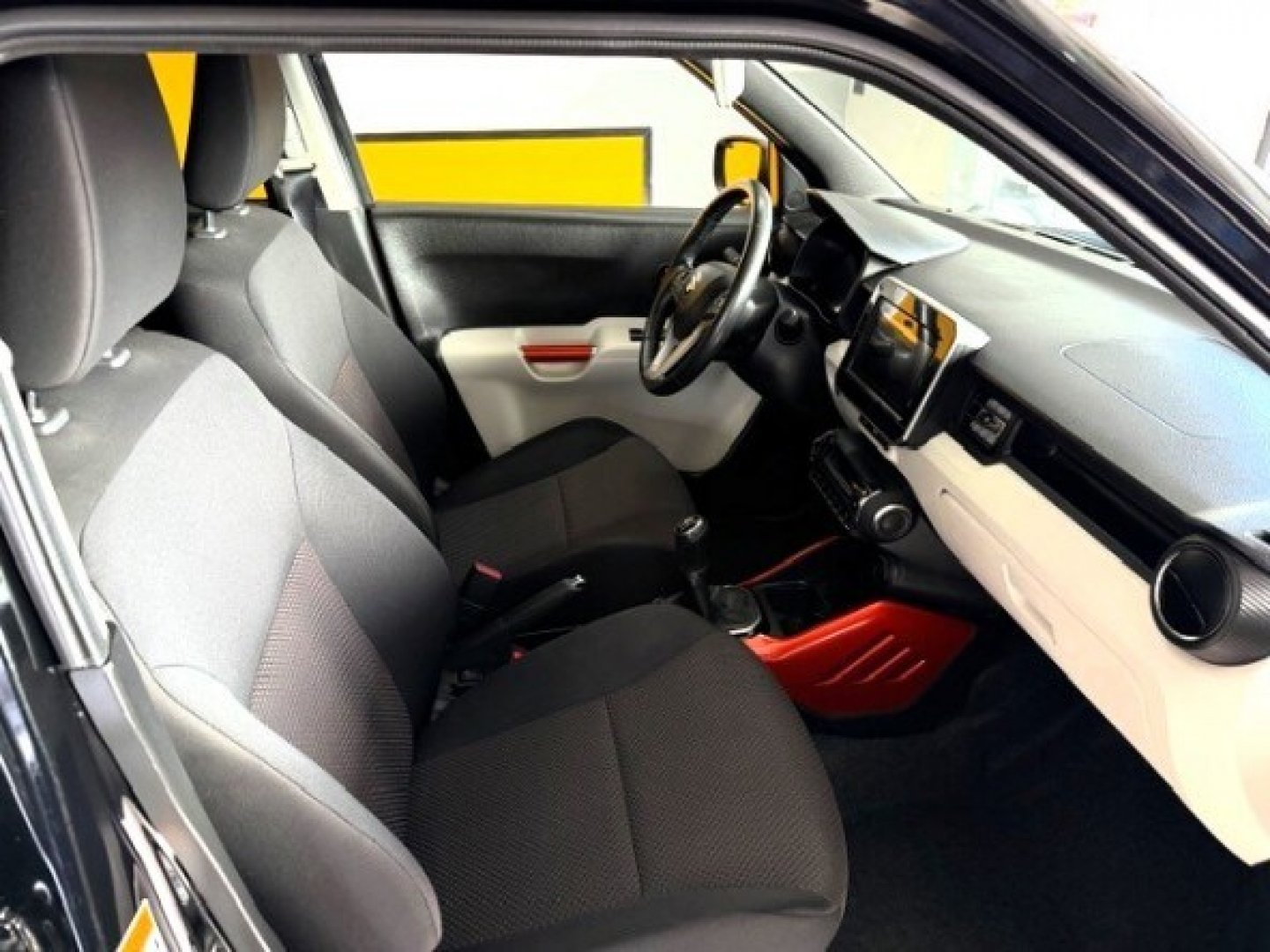 SUZUKI Ignis (2016) Ignis 1.2 Dualjet Top (8/27)