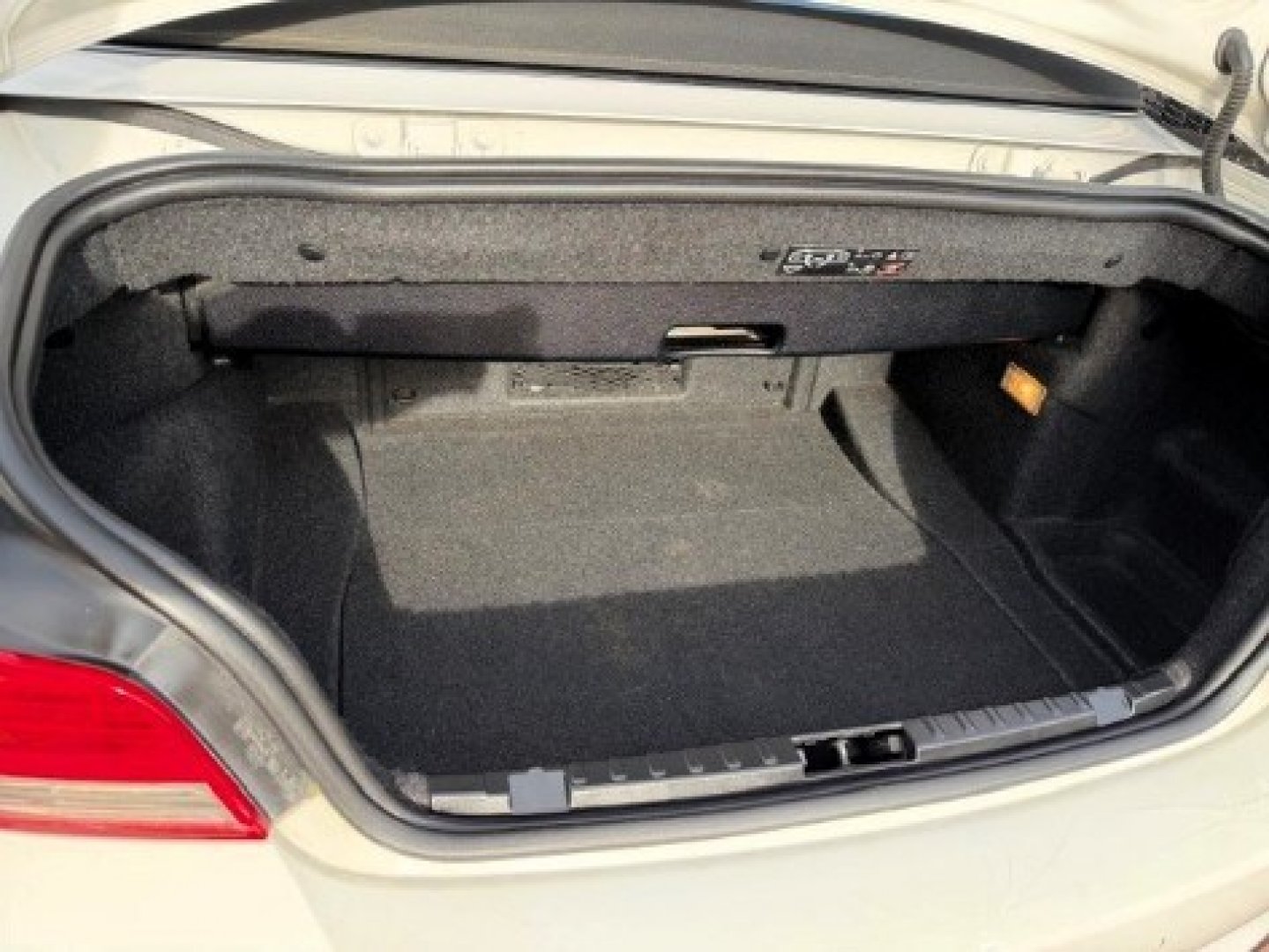 BMW Serie 1 Cabrio(E88) 118d Cabrio Eletta (5/15)