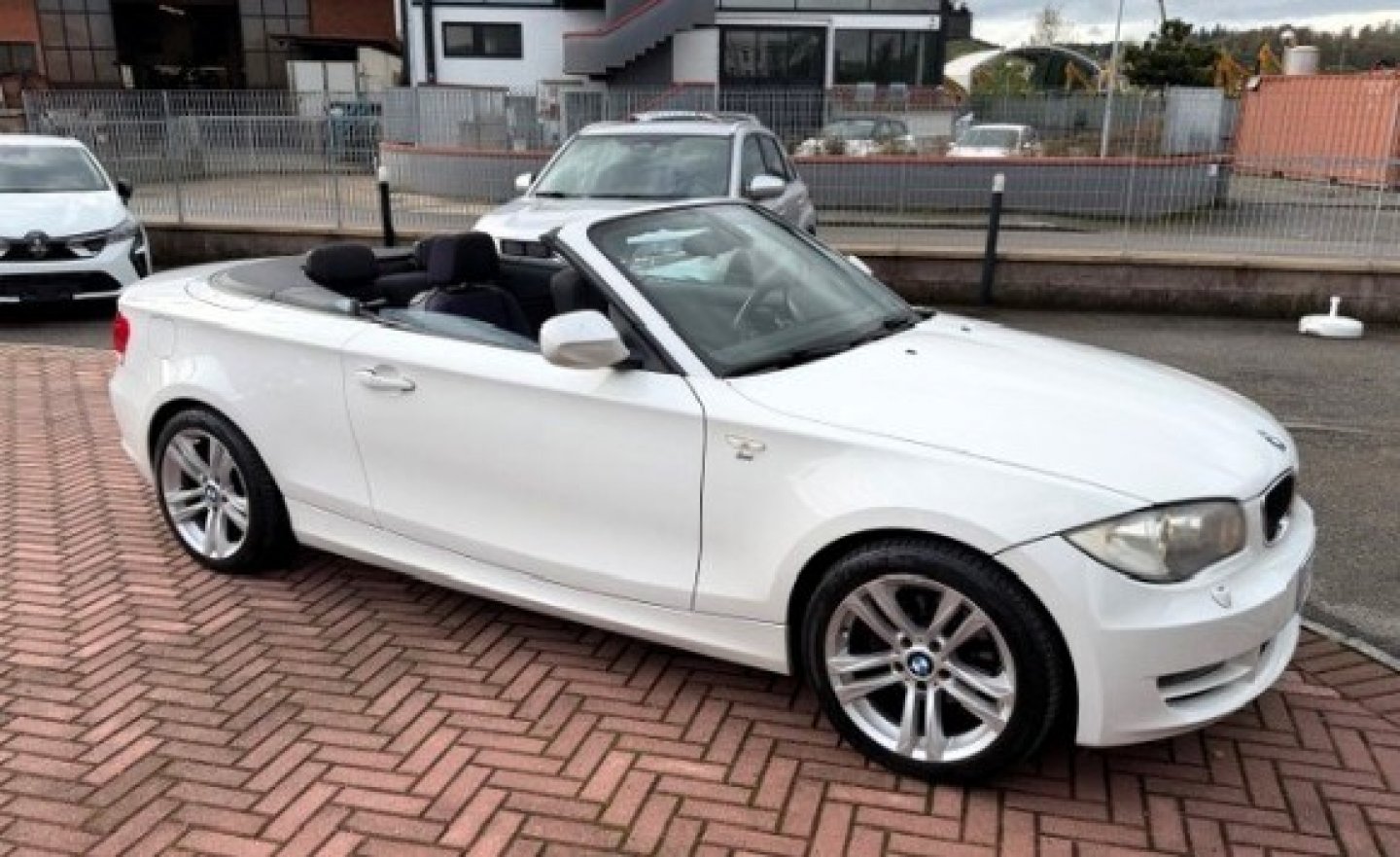 BMW Serie 1 Cabrio(E88) 118d Cabrio Eletta (11/15)