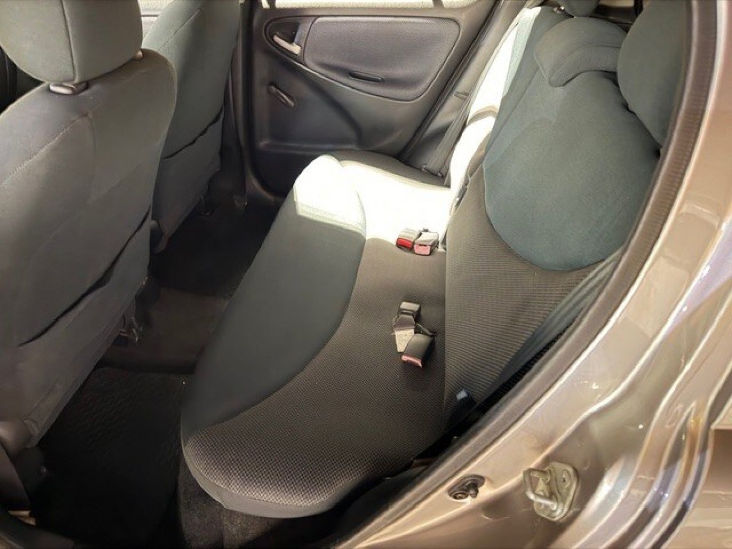 TOYOTA Yaris 1.4 tdi D-4D cat 5 porte Sol (5/6)