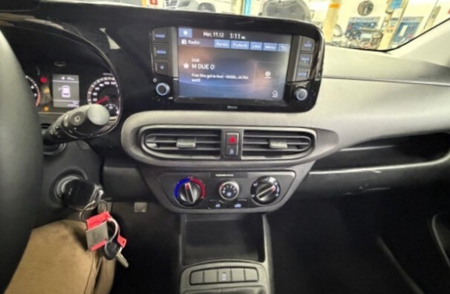 HYUNDAI i10 3ª serie i10 1.0 MPI Tech (16/23)