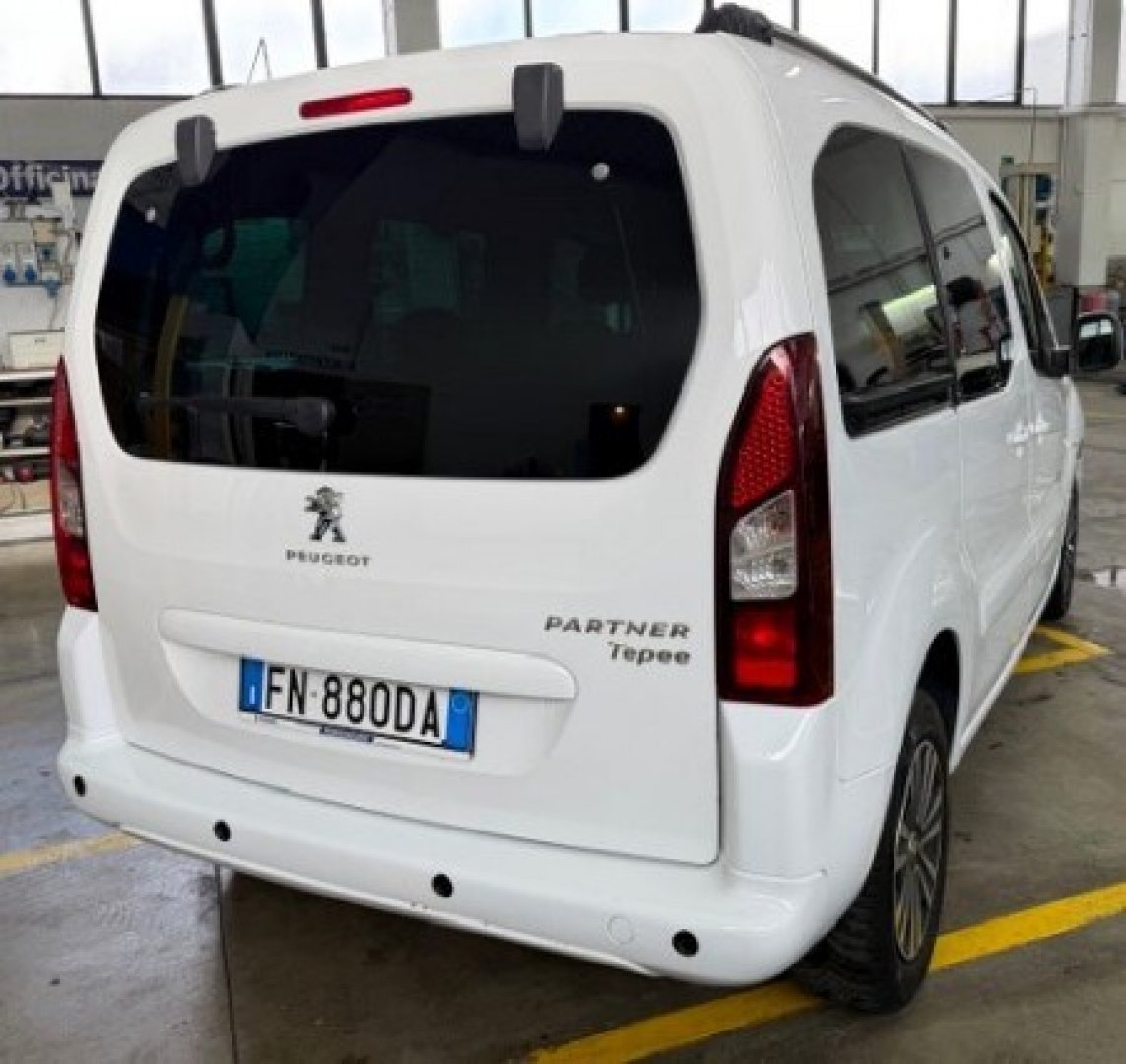 PEUGEOT Partner 2ª serie Partner Tepee Mix BlueHDi 100 Active (4/18)
