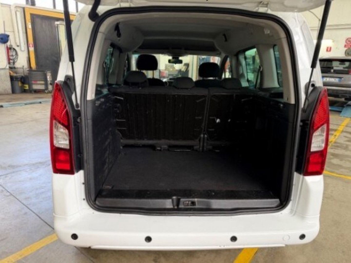 PEUGEOT Partner 2ª serie Partner Tepee Mix BlueHDi 100 Active (8/18)