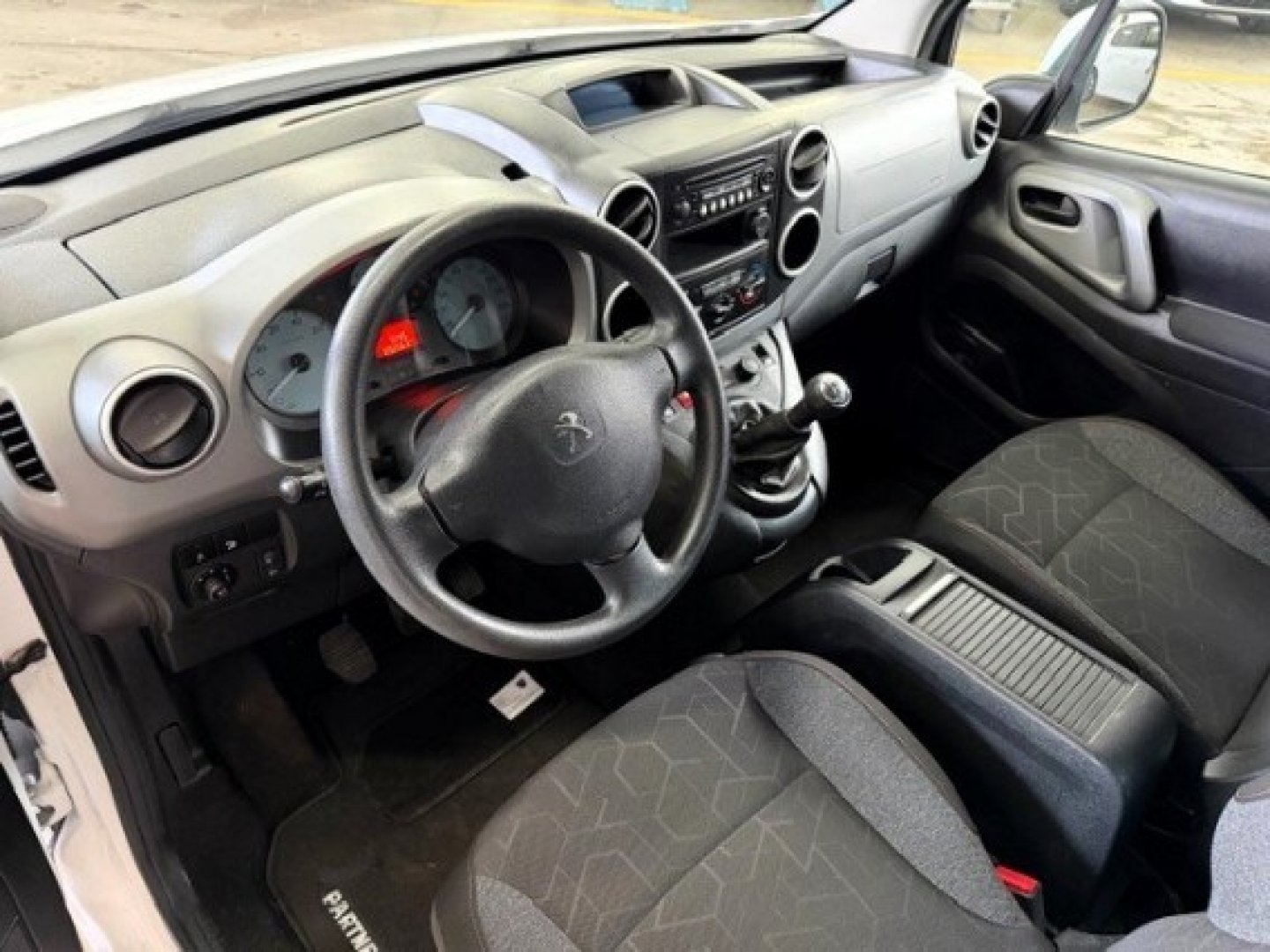 PEUGEOT Partner 2ª serie Partner Tepee Mix BlueHDi 100 Active (13/18)