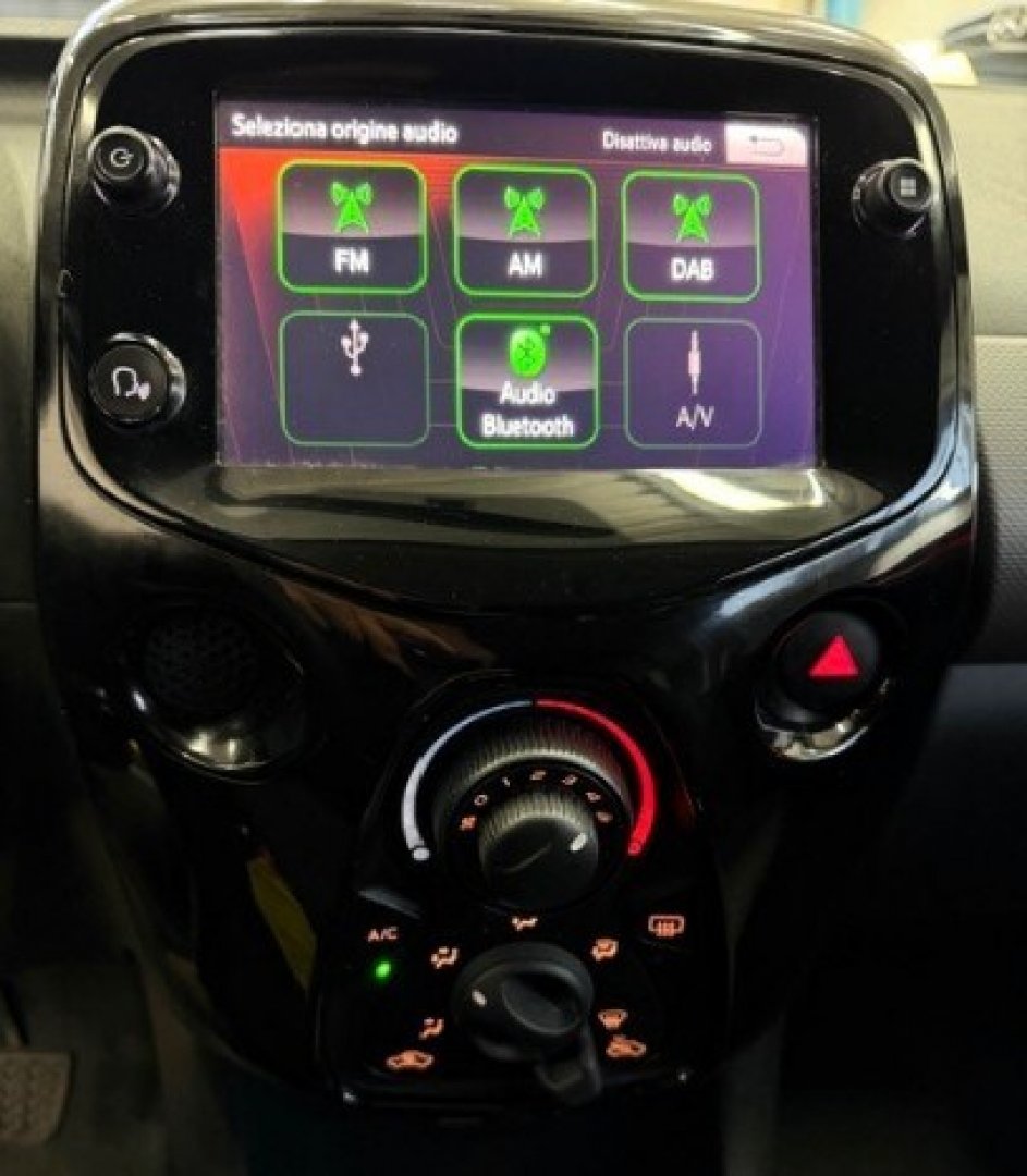 PEUGEOT 108 VTi 72 S&S 5 porte Style TOP! (10/15)