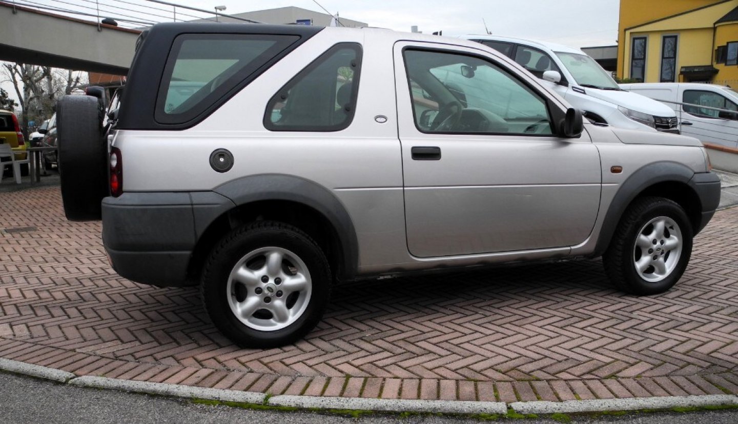 LAND ROVER Freelander 1ª serie Freelander 2.0 TD cat Station Wagon (3/15)