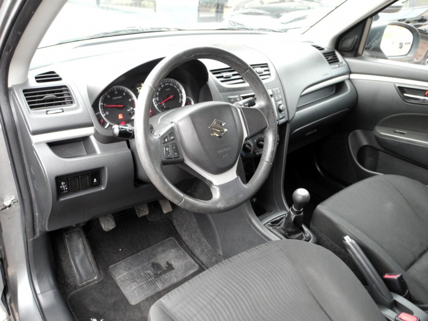 SUZUKI Swift (2010-2017) Swift 1.3 DDiS 5 porte GL (11/15)