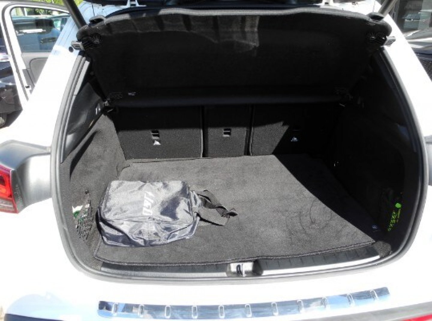 MERCEDES EQA (H243) EQA 250+ Sport (28/30)