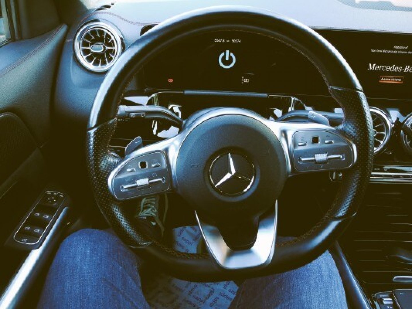 MERCEDES EQA (H243) EQA 250+ Sport (29/30)