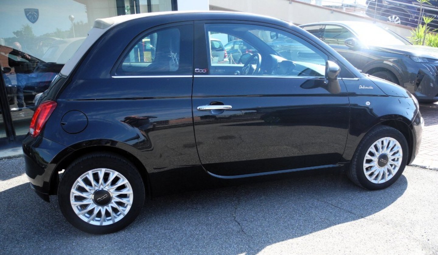 FIAT 500 (2015-2024) 500 C 1.0 Hybrid Dolcevita (4/17)