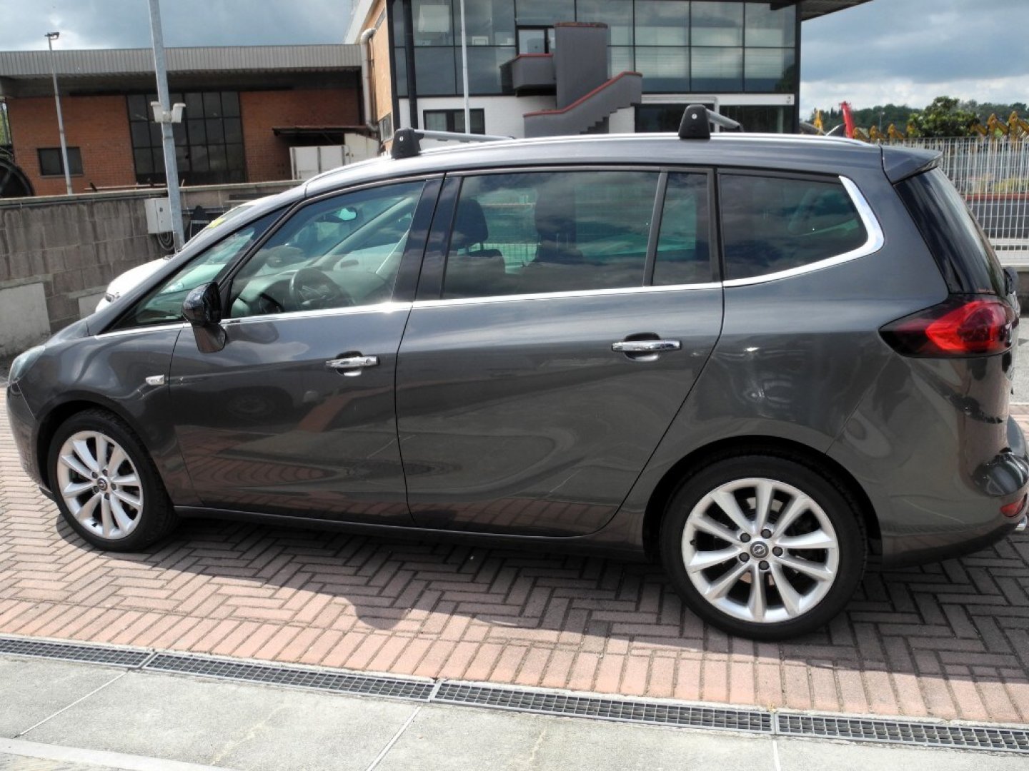 OPEL Zafira 3ª serie Zafira Tourer 2.0 CDTi 165CV S&S Cosmo (5/12)