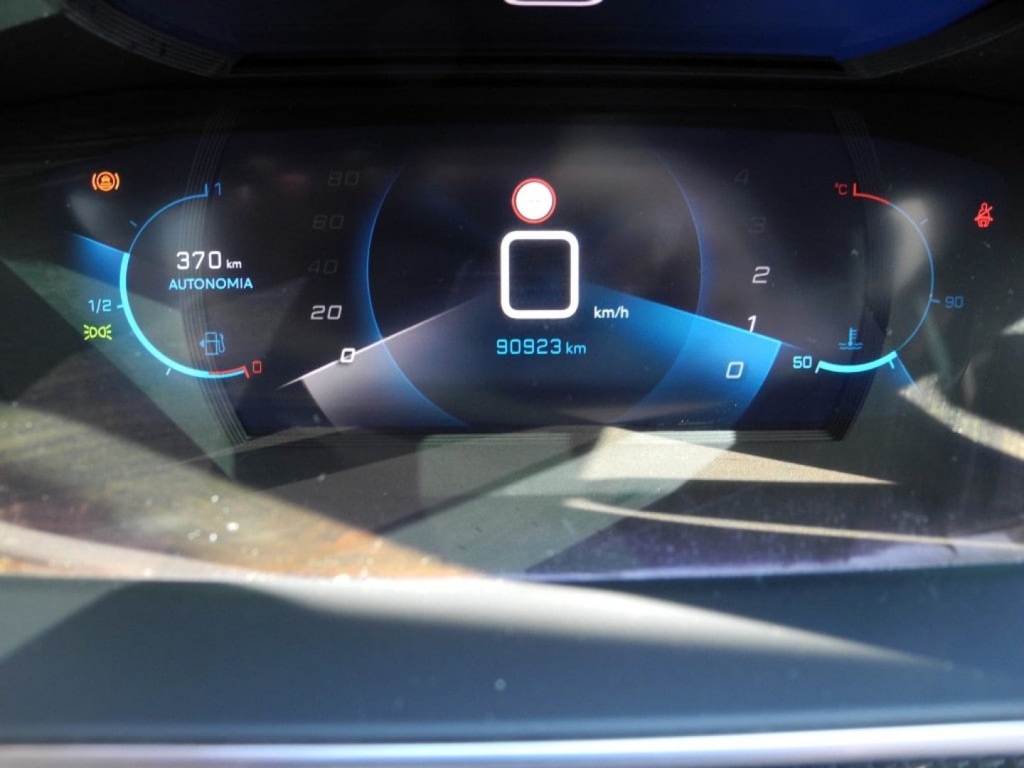 PEUGEOT 2008 2ª serie 2008 PureTech 130 S&S Allure (9/21)