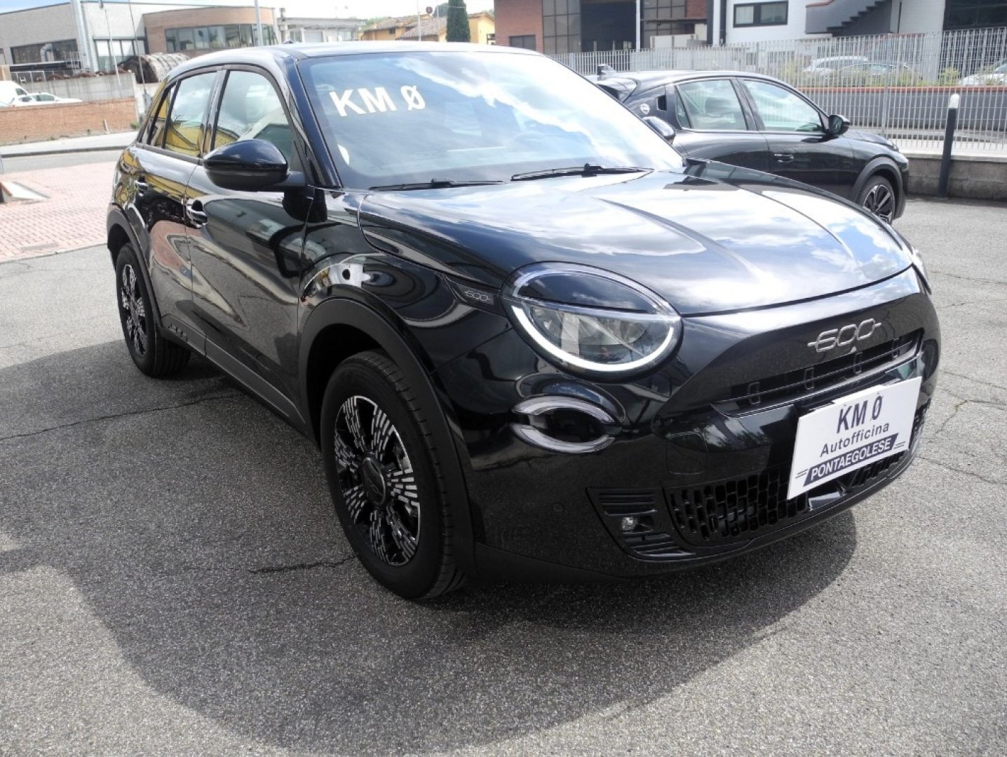 FIAT 600 (2023-->) 600 Hybrid 110 CV DCT MHEV Serie Speciale Icon (2/18)