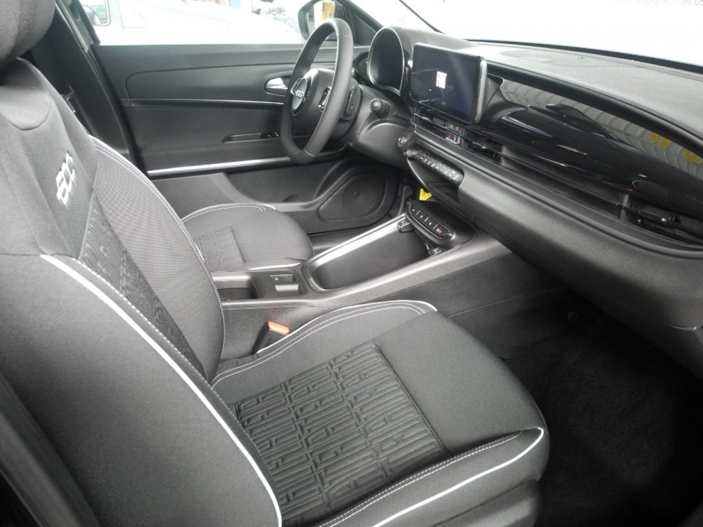 FIAT 600 (2023-->) 600 Hybrid 110 CV DCT MHEV Serie Speciale Icon (7/18)