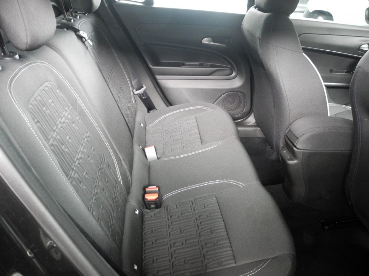 FIAT 600 (2023-->) 600 Hybrid 110 CV DCT MHEV Serie Speciale Icon (8/18)