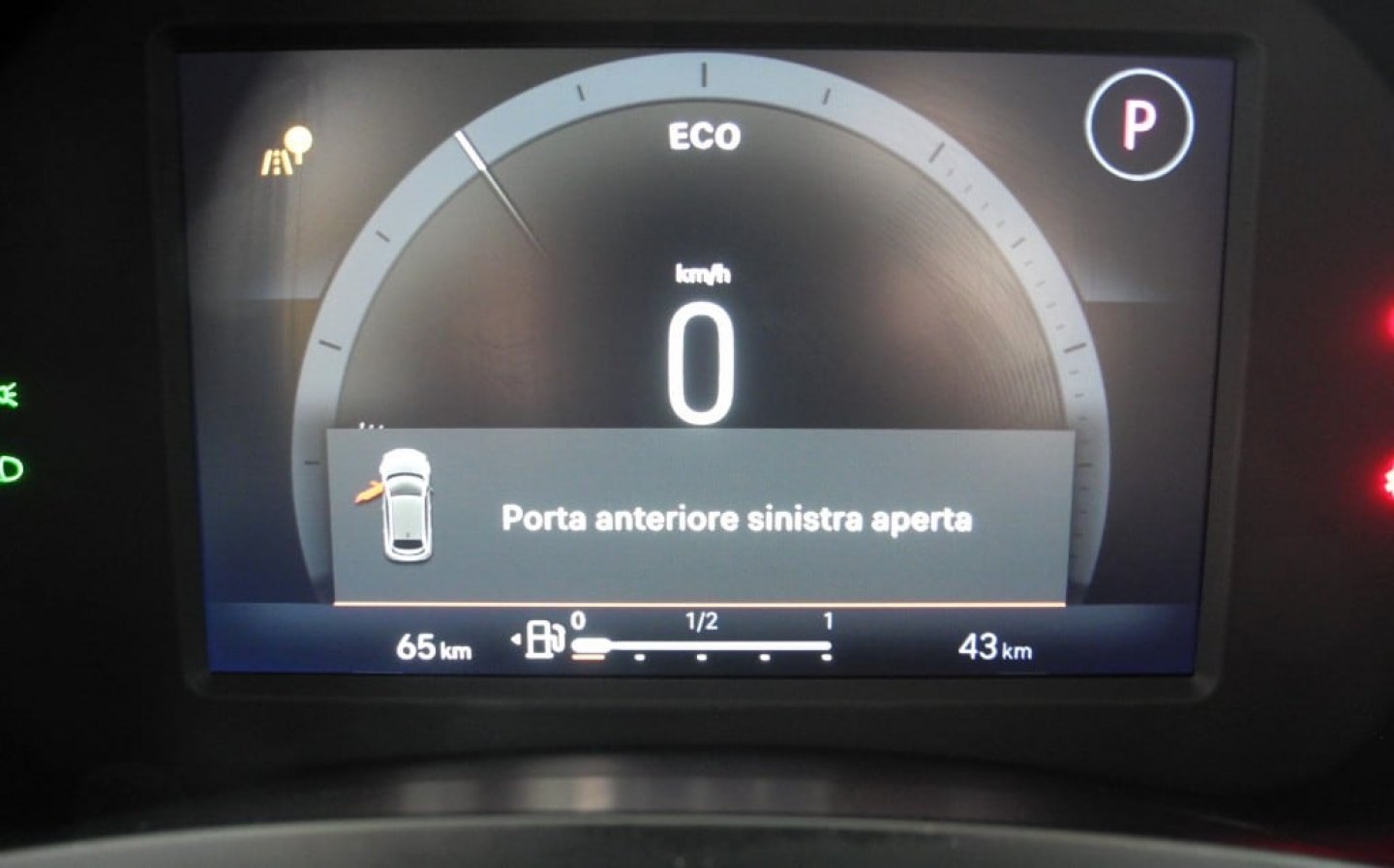 FIAT 600 (2023-->) 600 Hybrid 110 CV DCT MHEV Serie Speciale Icon (10/18)