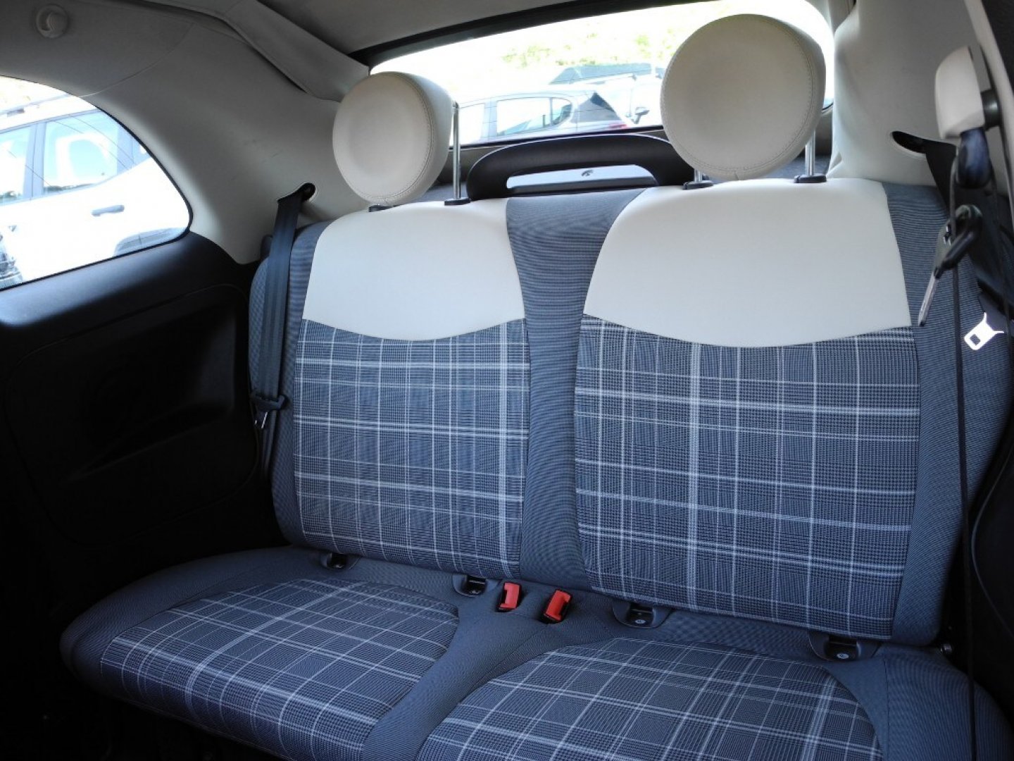 FIAT 500 (2015-2024) 500 1.2 Lounge (9/30)