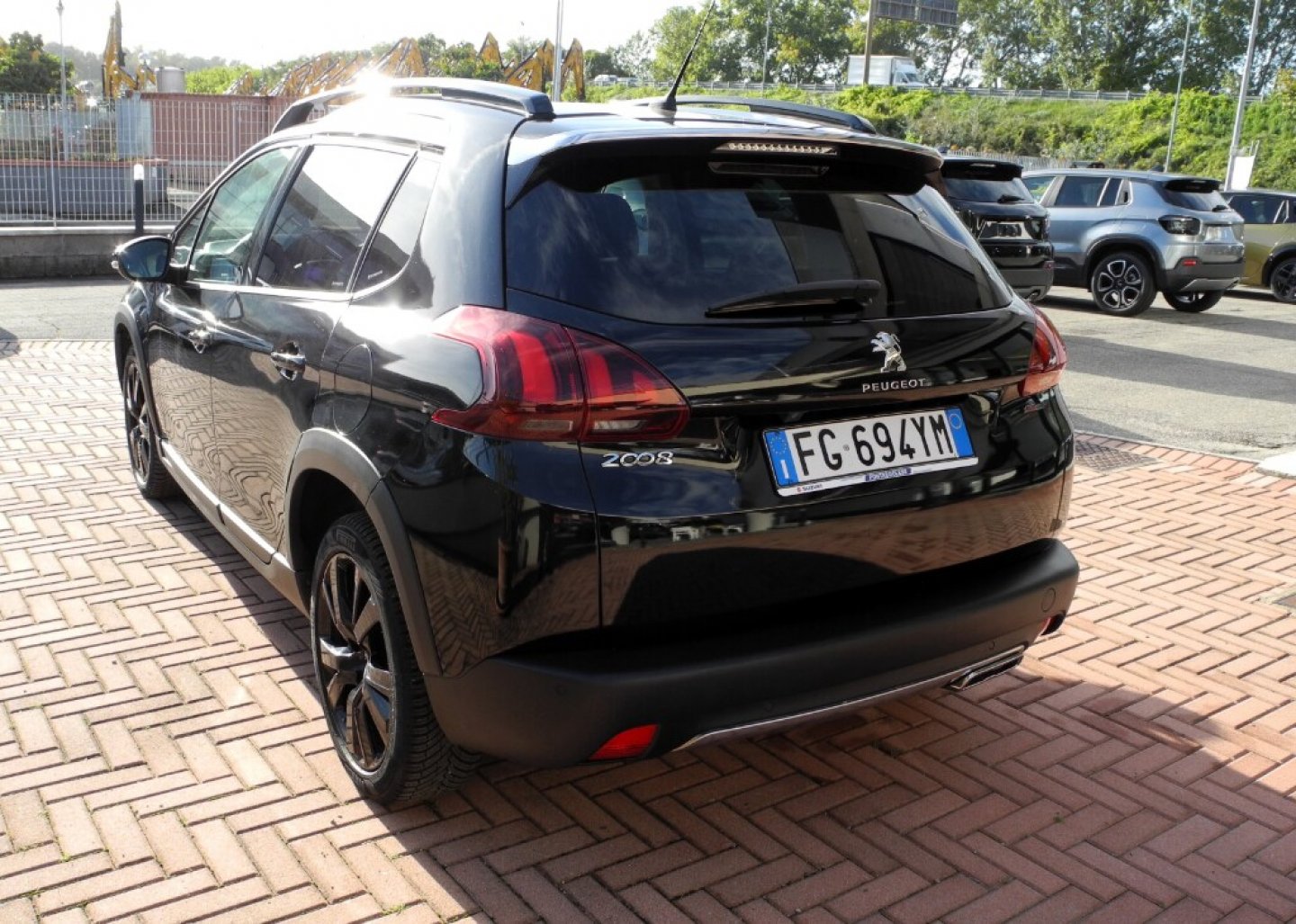 PEUGEOT 2008 1° serie BlueHDi 120 S&S GT Line (4/23)