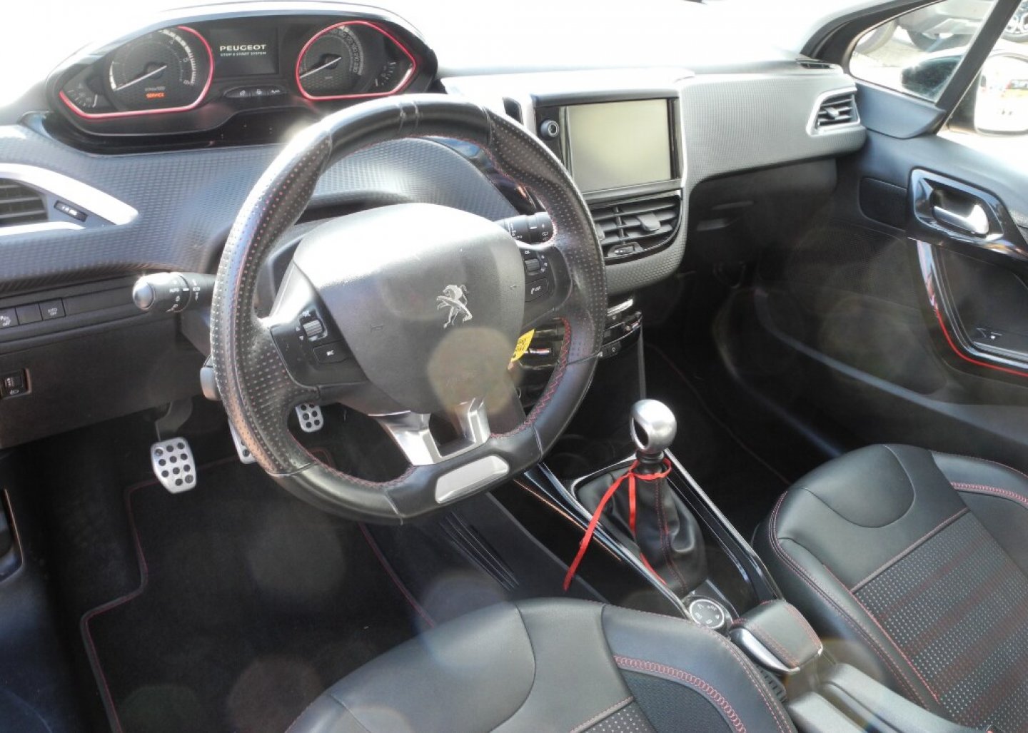 PEUGEOT 2008 1° serie BlueHDi 120 S&S GT Line (8/23)