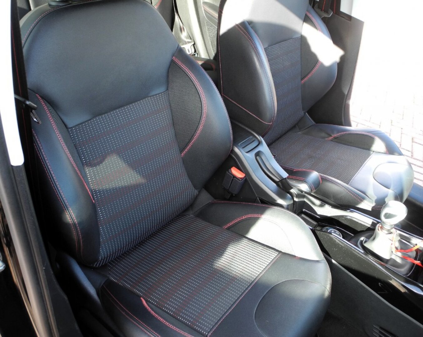 PEUGEOT 2008 1° serie BlueHDi 120 S&S GT Line (18/23)