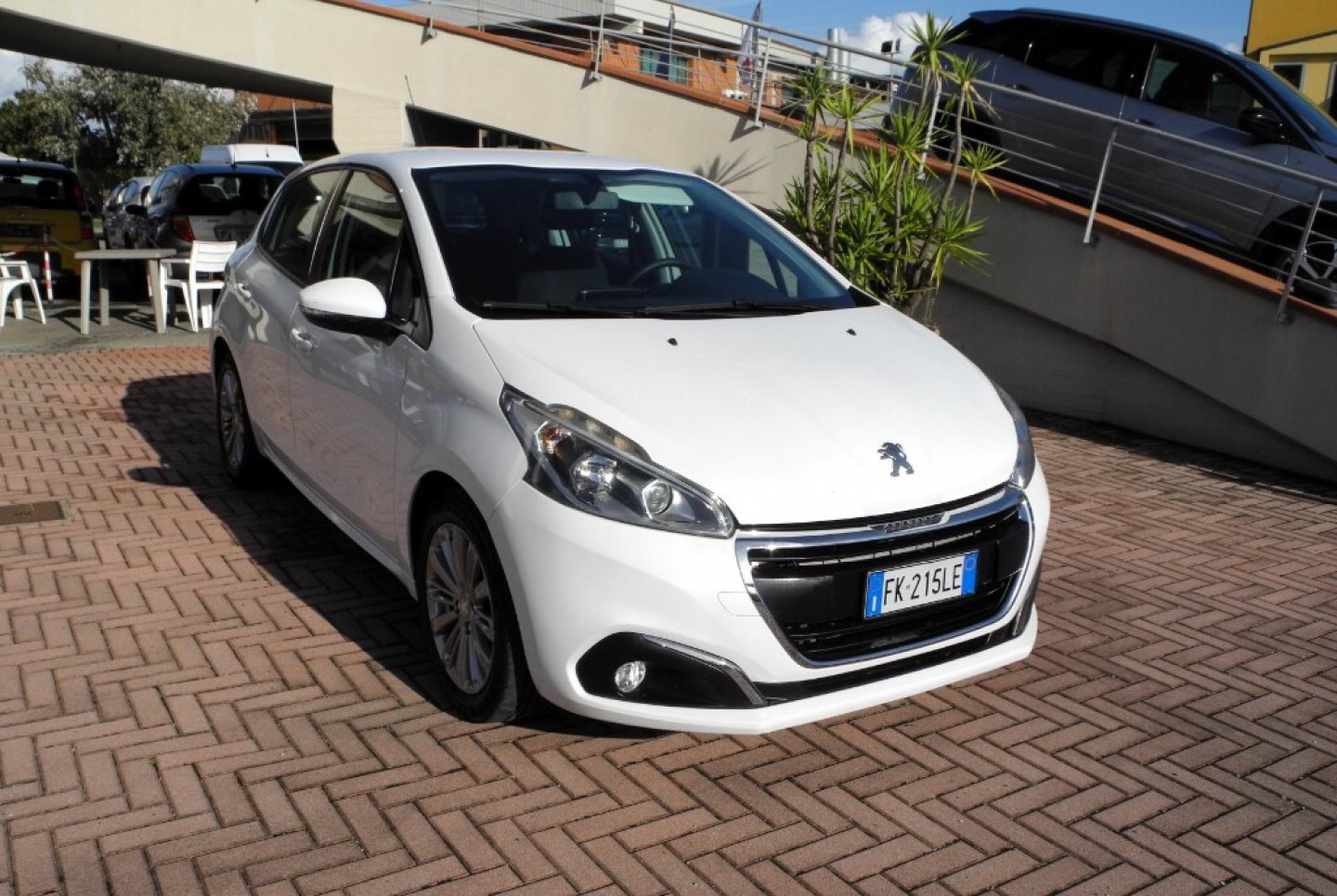 PEUGEOT 208 1° serie BlueHDi 75 5 porte Active (1/14)