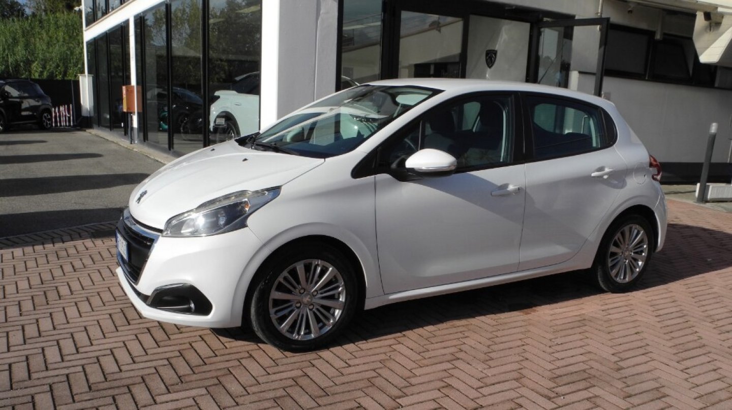 PEUGEOT 208 1° serie BlueHDi 75 5 porte Active (3/14)