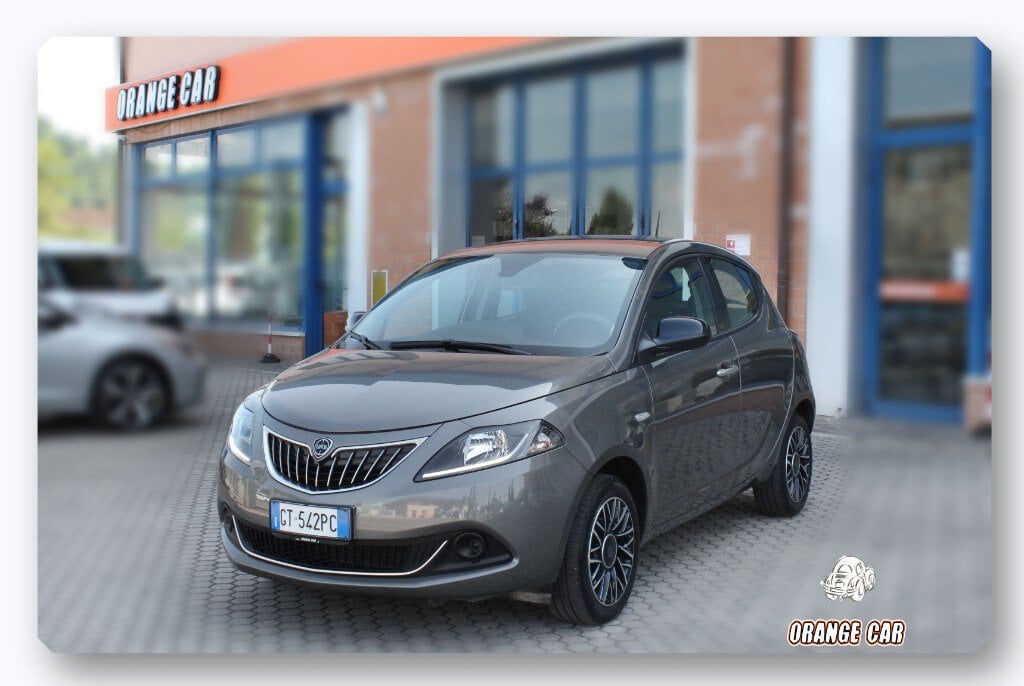 LANCIA Ypsilon