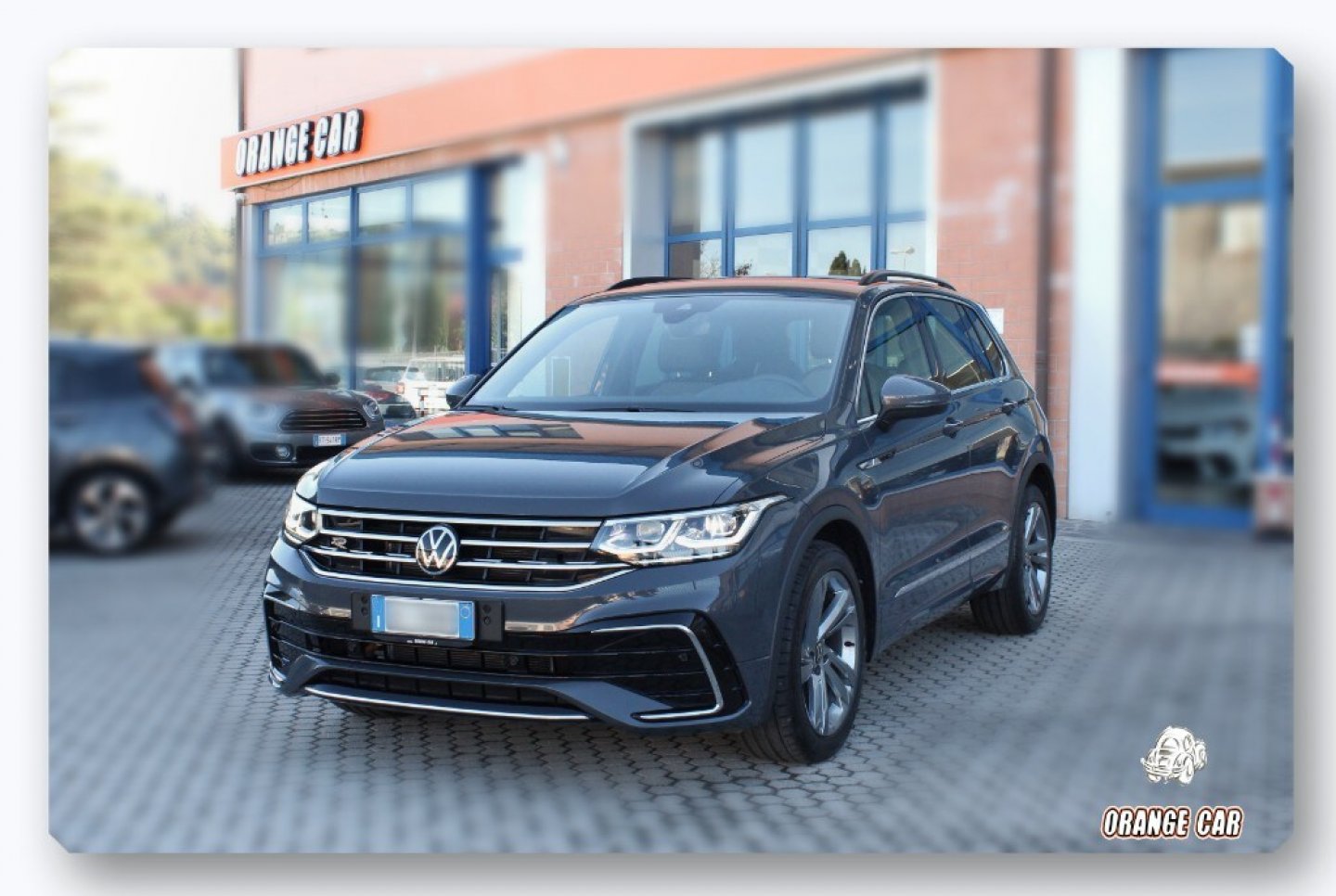VOLKSWAGEN Tiguan